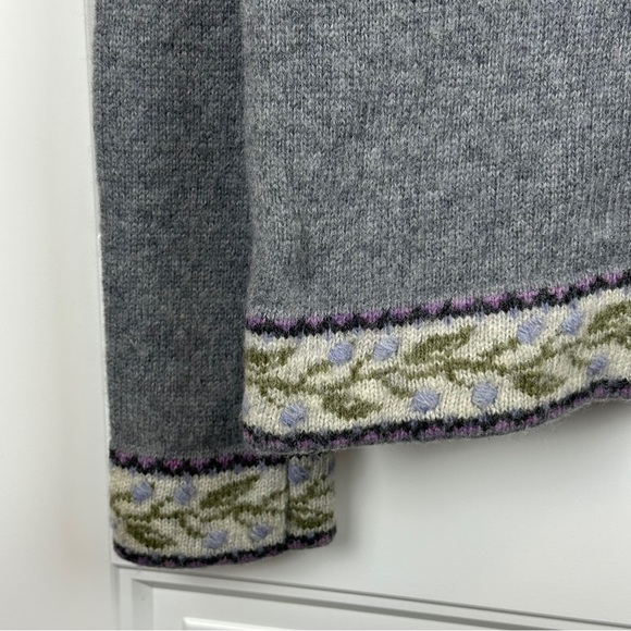 Woolrich Women's Wool Pewter Gray Sweater
with Hem and Cuff Accents Size M - Picture 13 of 16